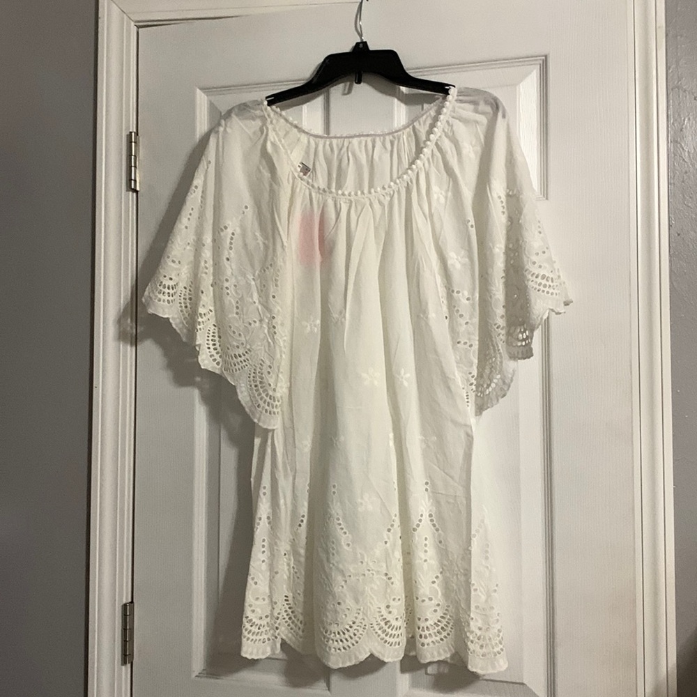 Beautiful white lace detailed dress